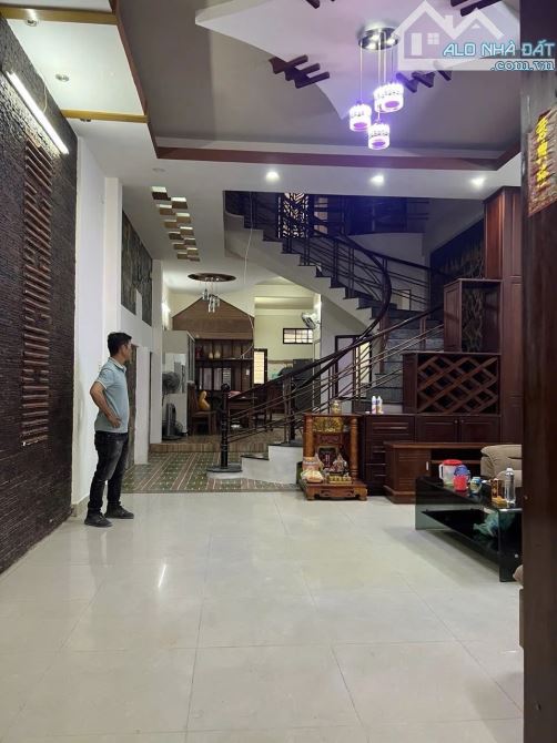 NHÀ 3 TẦNG MẶT TIỀN KHÚC HẠO – 100M² – NGANG 5M – ĐƯỜNG 10.5M, LỀ 4M – GIÁ 11.5 TỶ
