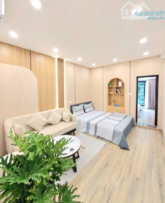 BÁN CĂN TẬP THỂ PHỐ 8-3, 50M2, 2 NGỦ, WC KHÉP KÍN
