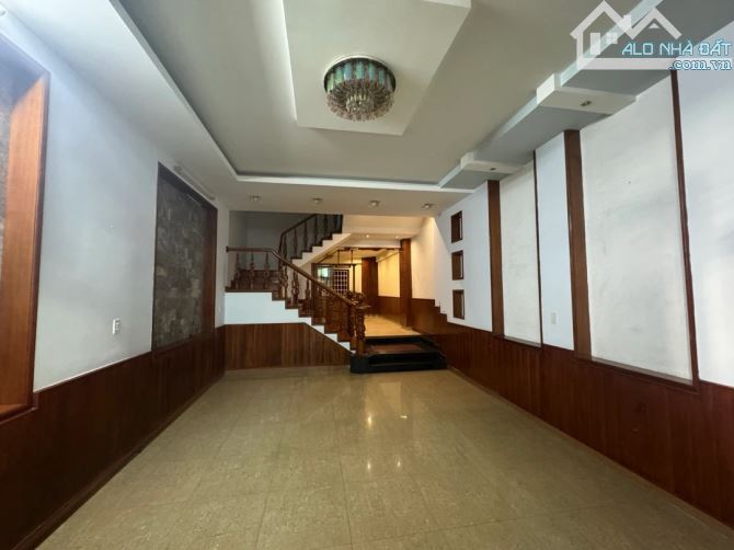 NHÀ MẶT TIỀN HÀ HUY GIÁP – 81M² – 3 TẦNG – 4 PHÒNG NGỦ – GIÁ 9.8 TỶ