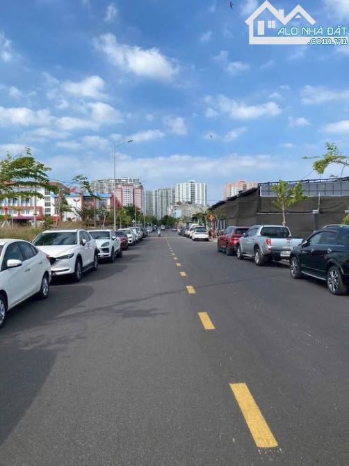 Bán Đất TĐC 1.65Ha , P. Rạch Dừa  - Vũng Tàu - 77M2 Ngang 5.3M - Giá: 7.8 Tỷ