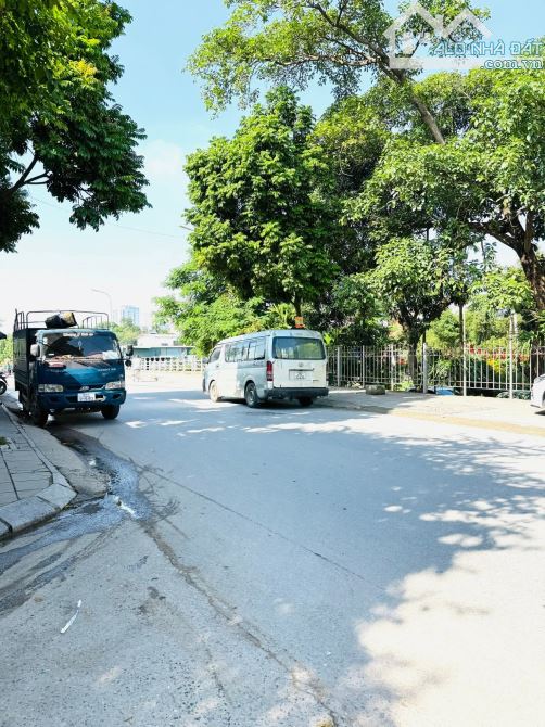Đại mỗ Nam từ Liêm ô tô đầu tư hàng xóm Aon Hà Đông 82m chỉ 9.3  tỷ