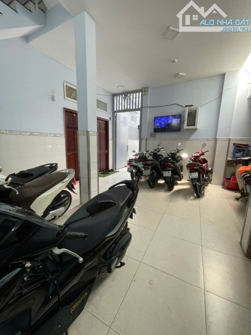 🔥🏡💥SIÊU PHẨM CHDV CAO CẤP, QUẬN 6, 98M2, 4TẦNG, FULL NT, NGANG 9M, DÒNG TIỀN, NHỈNH 7TỶ