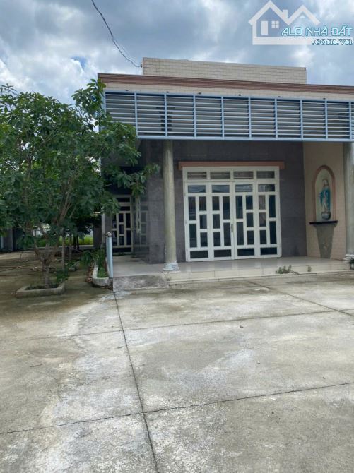Bán nhà vườn 445m2  Ngay truờng học Trần Quốc Toản KCN Giang Điền Trảng Bom - Giá chỉ 2tỉ8