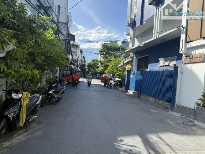 BÁN TÒA CĂN HỘ 4 TẦNG + TUM – 2 MẶT TIỀN HÀN MẶC TỬ – DÒNG TIỀN GẦN 40 TRIỆU/THÁNG