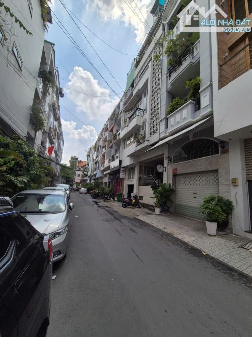 TÒA NHÀ CÓ: 12 CHDV + 1 SHOPHOUSE , KHU ẨM THỰC PHAN XÍCH LONG, 55 TỶ