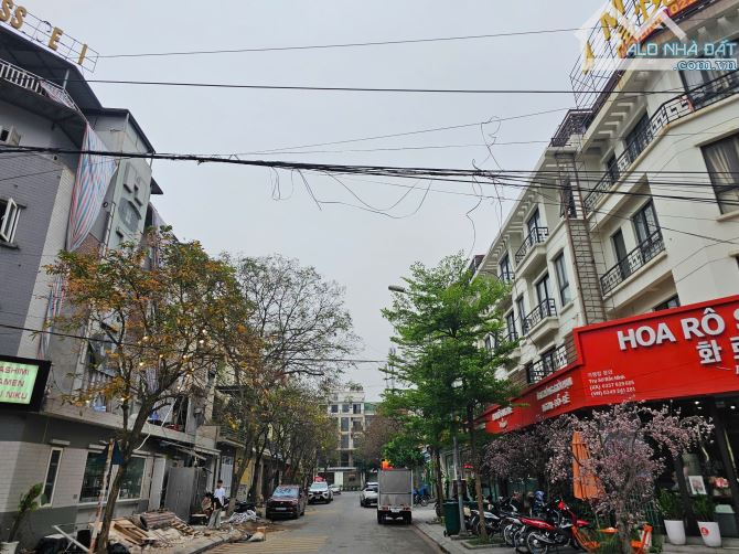 Bán biệt thự xây thô góc 4 tầng Đ Ngô Tất Tố dt 189m2 + mt 12m + hướng ĐN&TN giá 43.5 tỷ
