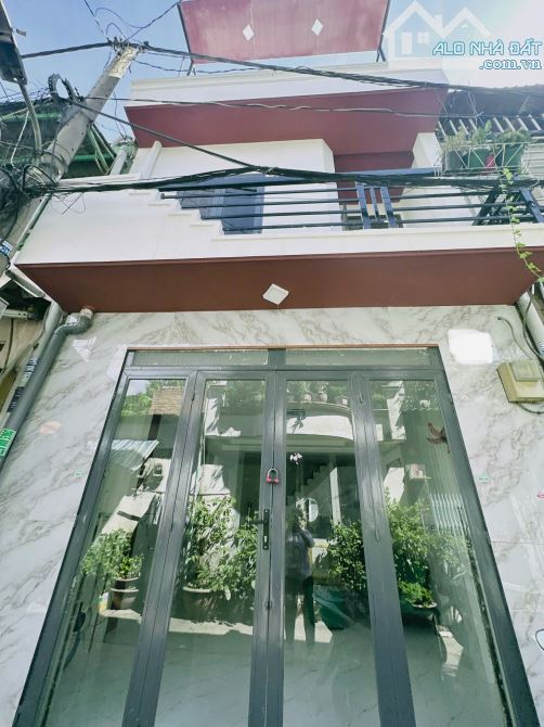 Bán Nhà 1 Trệt 1 Lầu Sân Thượng Lê Đình Cẩn