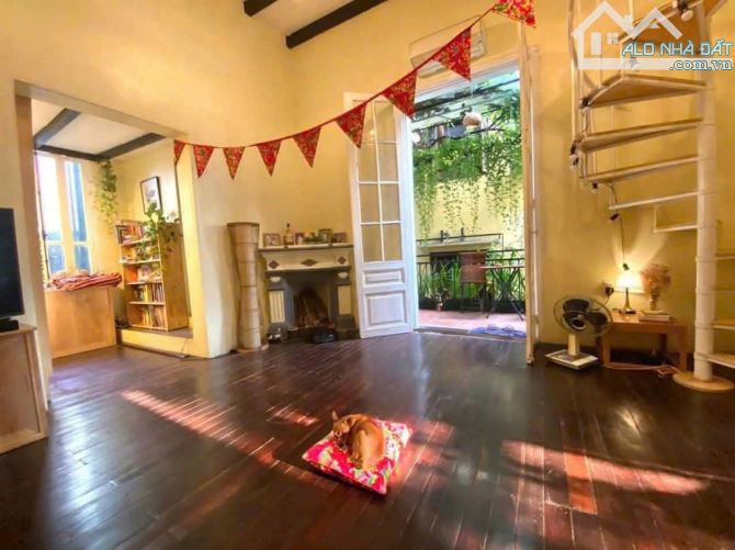 [SIÊU PHẨM] Bán Nhà Phố Đặng Tất - Căn Biệt Thự Vintage ngay Phan Đình Phùng - 3p r Hồ Tây