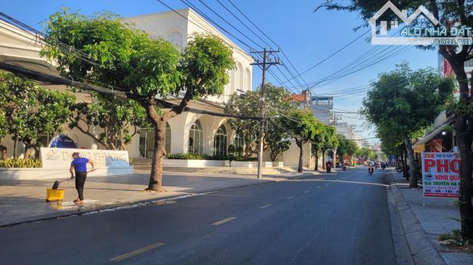 VŨ GẮNG CHUYỂN  BÁN NHÀ CÁC QUẬN GÒ VẤP QUẬN TÂN BÌNH QUẬN 12 THÀNH PHỐ HỒ CHÍ MINH