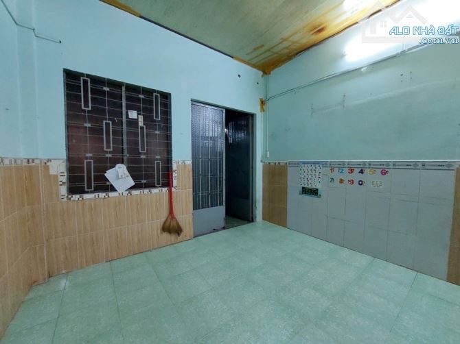 BÁN ĐẤT TẶNG NHÀ- GẦN HÀ HUY GIÁP- 100m²- NHỈNH 4 TỶ