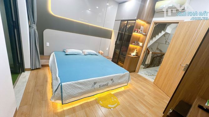 Nhà 3 tầng FULL NỘI THẤT đường THẠNH LỘC 13, phường THẠNH LỘC, Quận 12 DT 62,2m2 (4mx16m)