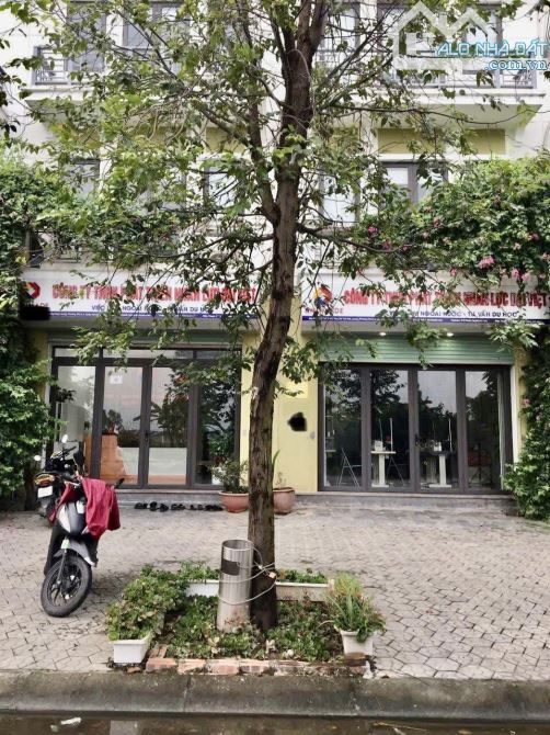 Cho thuê Biệt thự Liền kề khu vực Phú Lương, Văn Phú. Coa Thang Máy.