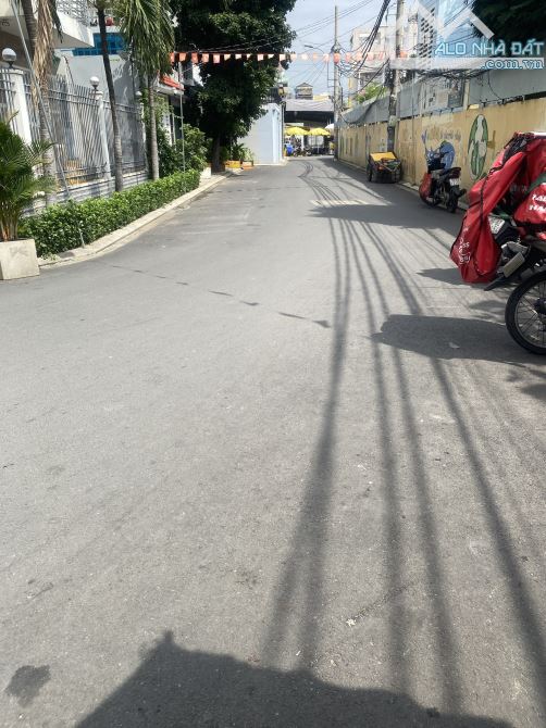 Nhà mới Bế Văn Cấm, Phường Tân Hưng, hẻm xe tải , 1 trệt 2 lầu – Giá 7.2 tỷ.