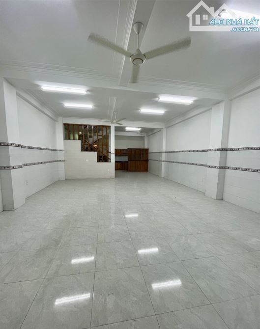 Siêu phẩm 4 tầng Tân Phú, 7x18m, HXH, ngay mặt tiền, chỉ 16.8 tỷ