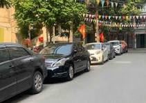 NHÀ PHỐ: Ô TÔ CHẠY VÈO VÈO, GARA TRONG NHÀ - GẦN MP NGUYỄN HOÀNG!