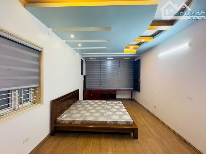 Nhà 3 tầng sân cổng mặt ngõ Phố Lương Khánh Thiện-Ngô Quyền-Hải phòng