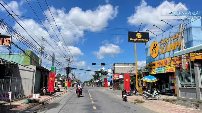 B.á.n (21x23) đất nền, ôtô sát bên đường Nguyễn Thìn - ngã tư Bình Ân, Gò Công Đông, TG
