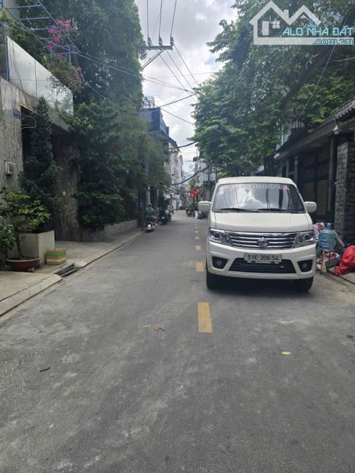 Siêu phẩm mặt tiền P. Phú Trung, 65m2, 3 tầng, ngay Âu Cơ - Khuông Việt