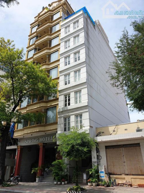 Tòa nhà 7 tầng thang máy (5x28m). Đường nhựa 10m ngay khu Đệ Nhất - chỉ 180tr/m2