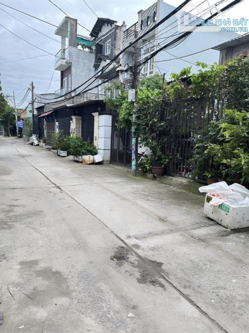 Gấp Rất Gấp Căn nhà Bình Thành Bình Tân 2 Tầng diện tích 80M2 hẻm XH 7m gia hơn 3 t...y