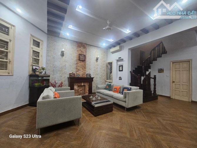 Bán nhà phố Nguyễn Đình Chiểu, 90m2, 4 tầng, mặt tiền 9.6m, 25.3 tỷ, ngõ thoáng, ở sướng