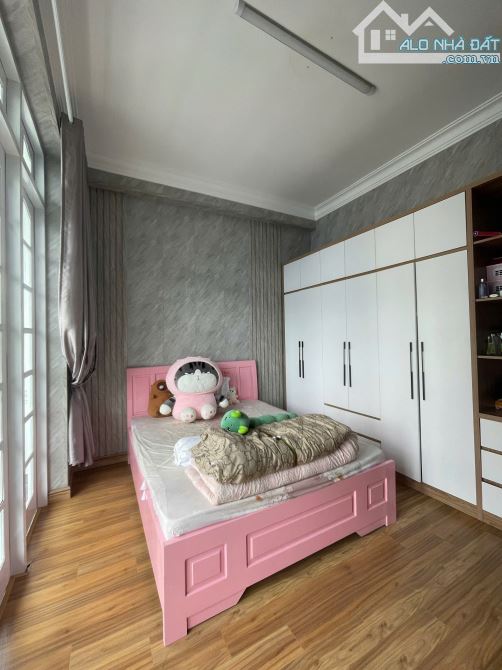 🏡 Cần bán Nhà Phố Hẻm Xe Hơi đường 3 Tháng 2, P.01, Đà Lạt – Sổ Hồng Riêng, 1 Trệt 3 Lầu,