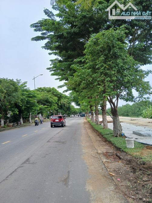 Bán cặp đất 225m2, đường Phạm Viết Chánh (7m5), view hồ mát mẻ, giá 13,9 Tỷ