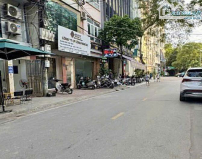 🌿 Nhà đẹp Đồng Me – 70m² – MT 4,5m – 3 tầng – 25,5 tỷ