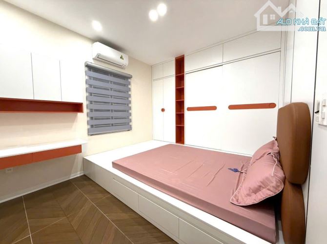 SIÊU PHẨM NHÀ 4 TẦNG – VỊ TRÍ VÀNG CHÂN CẦU QUAY, THƯỢNG LÝ- HỒNG BÀNG- HẢI PHÒNG – 5,45tỷ