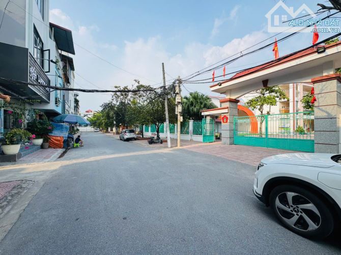 Bán lô đất ngay sau nhà mặt đường An Lạc, Sở Dầu, Hồng Bàng DT: 105m MT: 5.9m Giá: 20tr/m