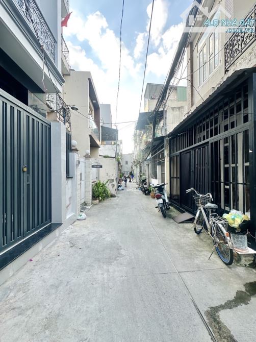 ĐH CÔNG THƯƠNG - TÂY THẠNH TÂN PHÚ - 4 TẦNG BTCT - 4.7x17M - GIÁ 7.4 TỶ