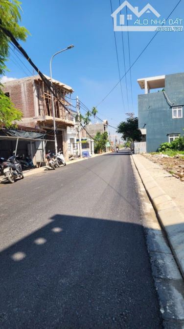 Chỉ 4,1 tỷ có ngay lô đất 81m mặt đường Cát Linh _ Tràng Cát
