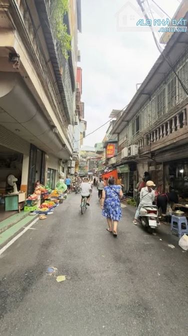 BÁN NHÀ PHỐ PHƯƠNG MAI, ĐỐNG ĐA, 2 Ô TÔ TRÁNH, VỈA HÈ, KINH DOANH, 54M, 20 TỶ