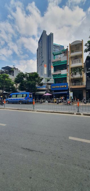 Bán Nhà Mặt Tiền 190 Nguyễn Cư Trinh P.Nguyễn Cư Trinh Quận 1 DT 3.7x27m 2 Tầng Giá 21 tỷ