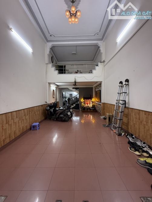 Bán Gấp Giá Rẻ MTKD Đường D13 Tân Phú DT khủng 4.15mx24m 4 Tầng giá chỉ 14 Tỷ