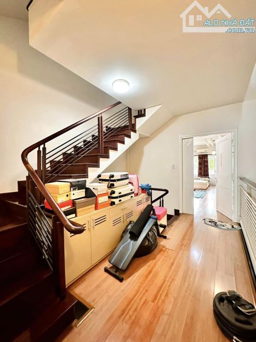 BÁN NHÀ MẶT TIỀN ĐƯỜNG 30M BÌNH THẠNH, 5 TẦNG MỚI CỨNG 5X24M, NGAY ĐẠI LỘ SẦM UẤT