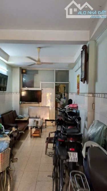 🏠 Bán nhà Cô Giang 48m² 3 tầng – 11.3 tỷ – 🏪 Nở hậu phong thủy.