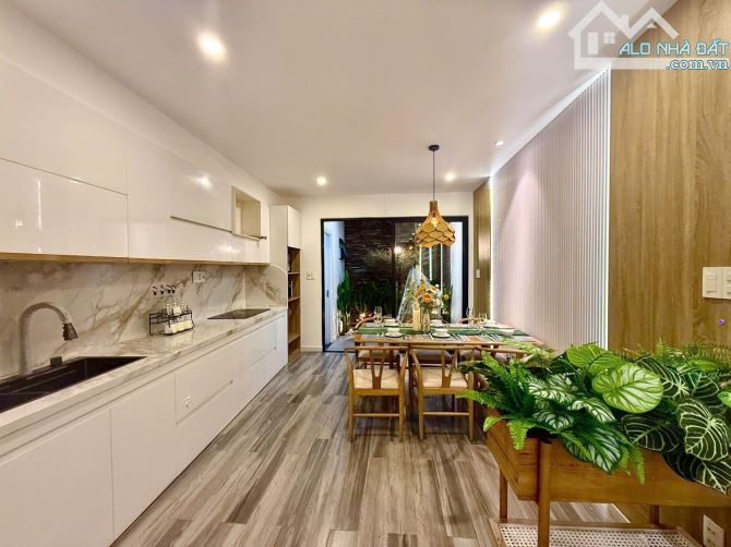 🌟 SIÊU PHẨM VILLA 3 TẦNG – NGUYỄN CÔNG TRỨ – CÁCH BIỂN MỸ KHÊ CHỈ 5 PHÚT 🌊 🏡 VILLA MỚI