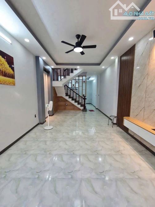 Bán nhà 1T1L Đình Phong Phú - 4 x 14 = 56m2. Chỉ 6 tỷ