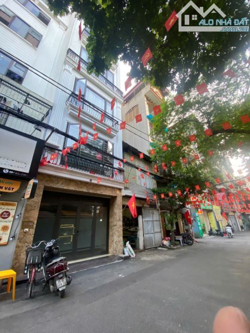 BÁN NHÀ NGÕ 83 NGUYỄN VĂN HUYÊN, 6 TẦNG NHÀ MỚI – 59,8M2 – 21,5TỶ – NGÕ THÔNG – OTO VÀO NH
