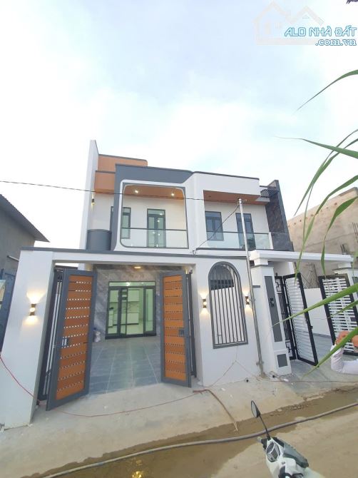 Bán nhà Diên Điền mới hoàn thiện ngay trung tâm xã - hẻm Rọc Chu đường thông