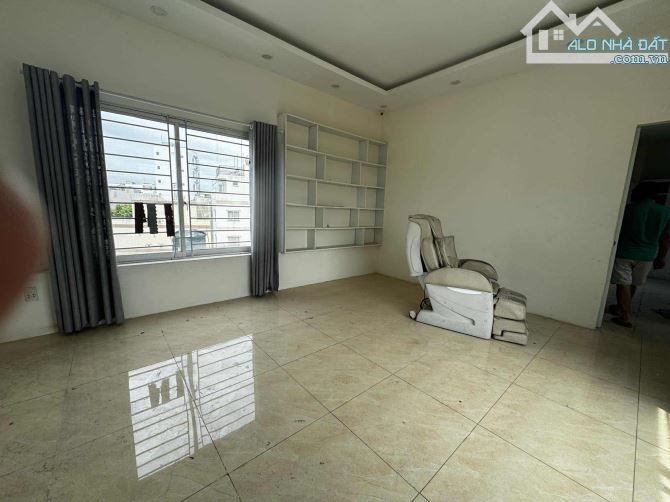 CHỈ 13 TỶ - 80m2 (4.5x18) - HXH THÔNG - CHDV 19 PHÒNG - DÒNG TIỀN 70TR/THÁNG - 10