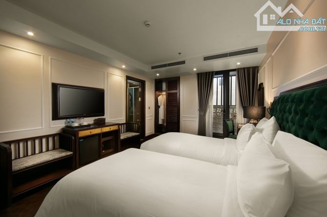 KHÁCH SẠNMặt phố Hàng Bông - 160m2 - 35 phòng - 168 tỷ - Doanh thu 1,9 tỷ/ tháng