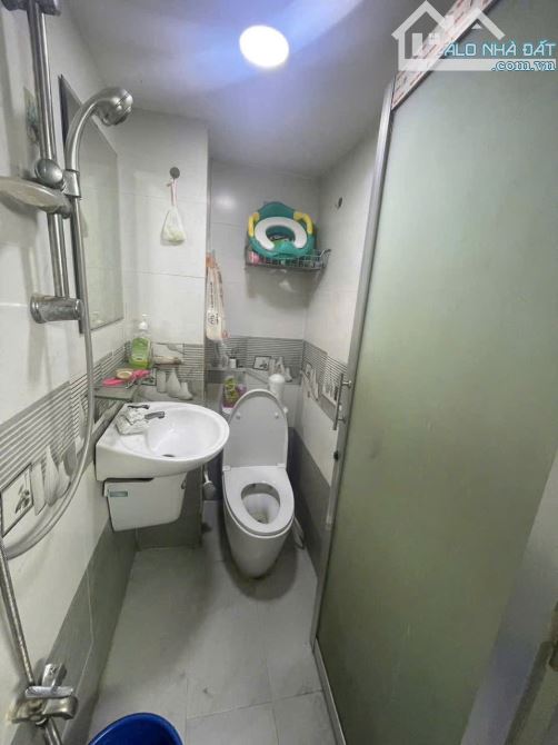 Hàng hiếm hẻm 20 Nguyễn Trường Tộ 48.3m2x4,1mx 3 lầu, HXH, chỉ 5,165tỷ - 11