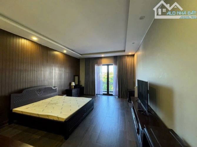 Bán Biệt Thự 4 tầng Nguyễn Đình Thi - Hoà Xuân - 1