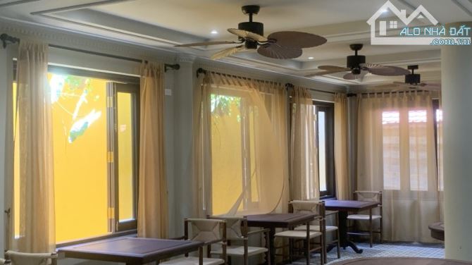 Chuyển nhượng nhà hàng 2 tầng mặt phố Nguyễn Phúc Chu Hội An DT391m2 . MT11m - 1