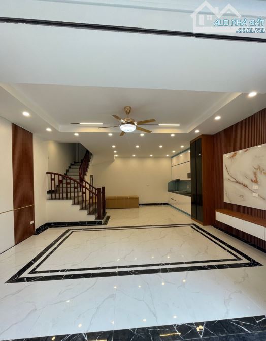 Bán Nhà Xuân Đỉnh – BTL Hai Mặt Thoáng, Ô Tô Đỗ Cổng, 40m², 5 Tầng, Nhỉnh 7 Tỷ. - 1