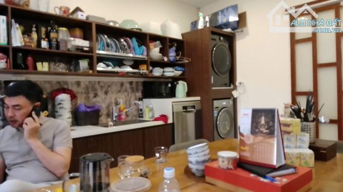 THANH KHOẢN CĂN TẬP THỂ NGUYÊN BẢN KHU VIP VÕ THỊ SÁU-CHỈ HƠN 3tỷ