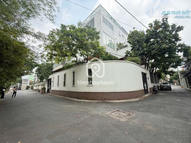 Bán Biệt Thự căn góc Mặt Tiền Nội Bộ ngay Cách Mạng Tháng 8, Tân Bình ( 20x25m) Hầm 4 Tầng - 1