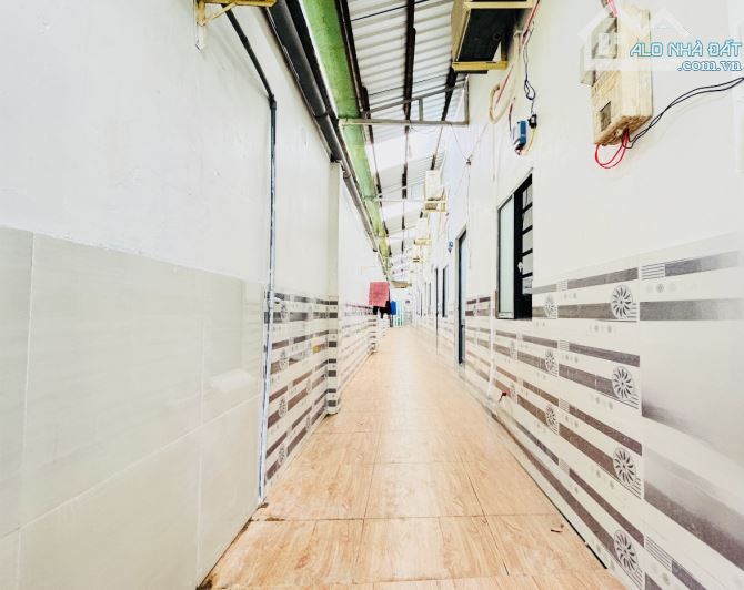 Bán Dãy Trọ Q12 - 180M2(7 X 26m )- 2Tầng- Đường Xe tải - Chỉ 10T ( xíu). - 1